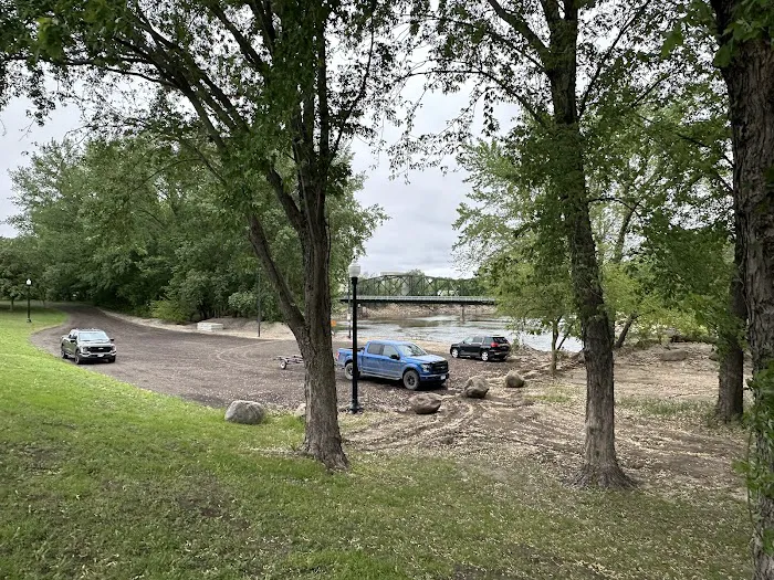Riverside Park Campgrounds 5