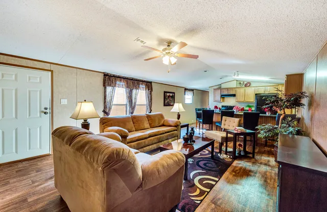 Ludington Mobile Home Community 9