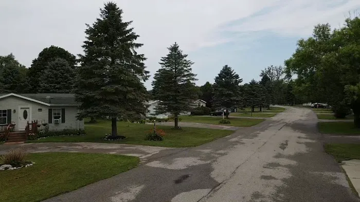 Ludington Mobile Home Community 4