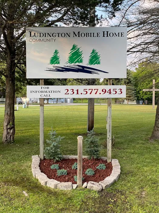 Ludington Mobile Home Community 10