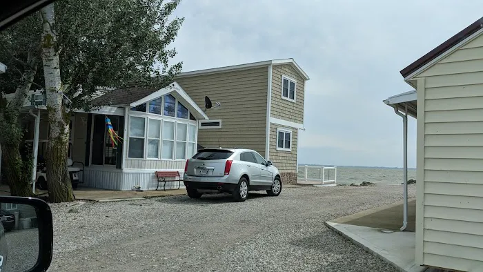 Plymouth Shore On The Bay 7