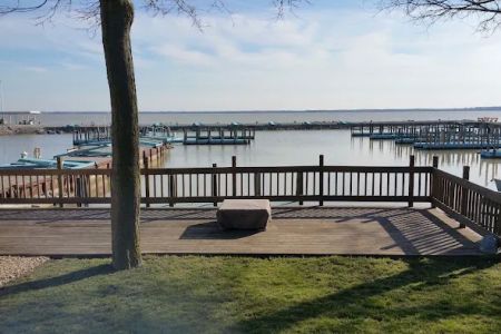 Plymouth Shore On The Bay