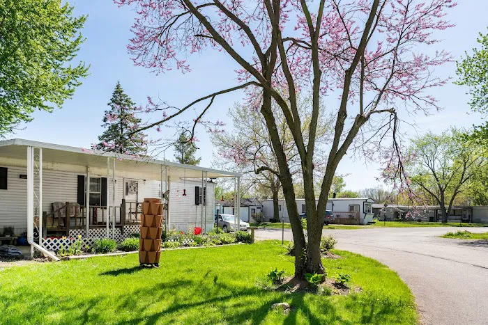 Suburbans Manufactured Home Community 9