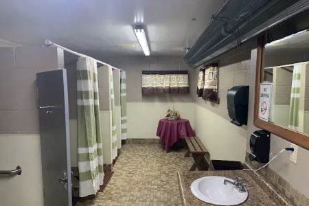 Cross Creek Camping Resort