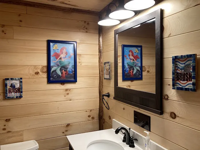 Rustic Knolls Campsites and Cabins 6