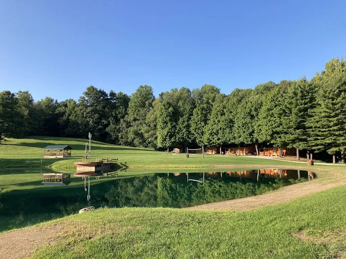 Rustic Knolls Campsites and Cabins 4