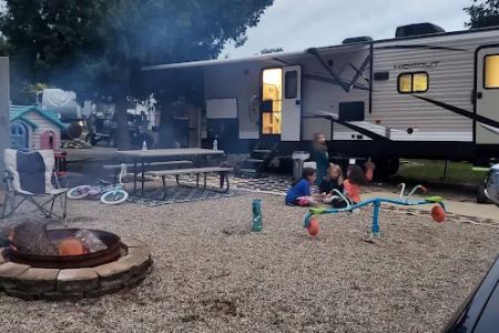 Horseshoe Lake Campground