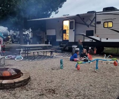 Horseshoe Lake Campground