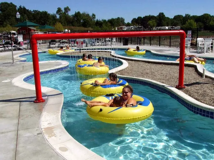 Lake Shore Resort 3