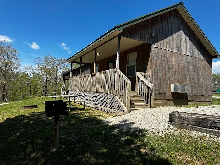 Mammoth Cave BaseCamp - Cabins & Glampground 9