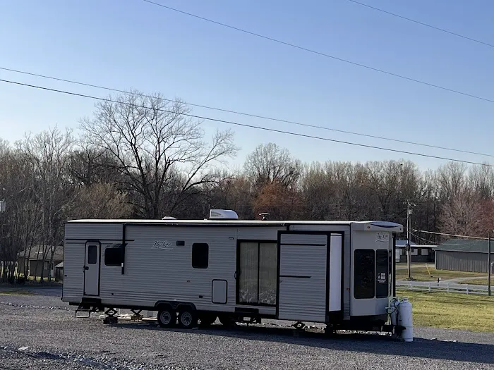 Rockcastle RV 8