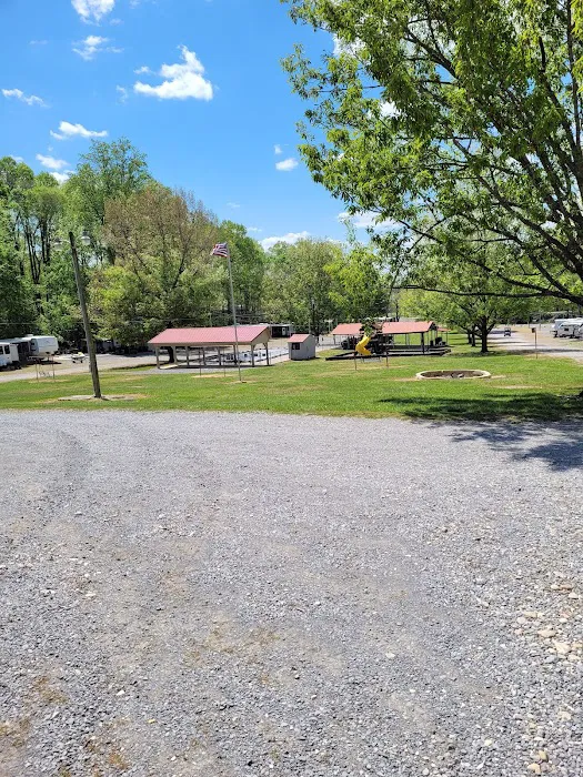 Goose Hollow Camp Ground & RV 8