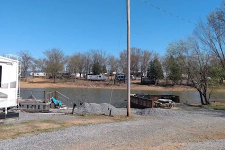 Southern Komfort Camp & Marina