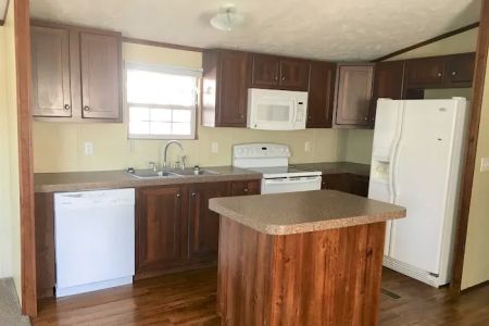 Sir Williams Court Mobile Home Park