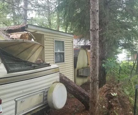 Paul and Julies Ten Mile Resort