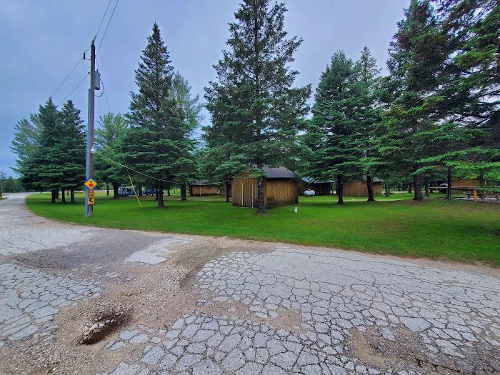 Byce’s Michihistrigan Campground Bar and Cabins 7