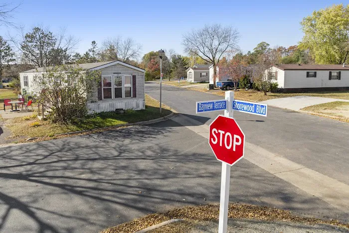 Lakeshore Terrace Manufactured Home Community 5