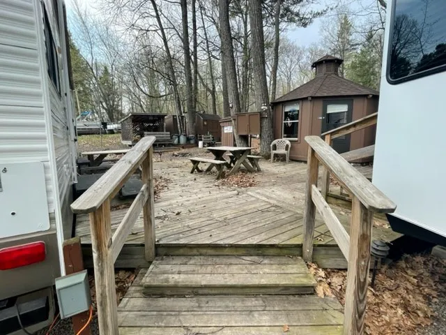 Lincolnwood Resort & Bar 2