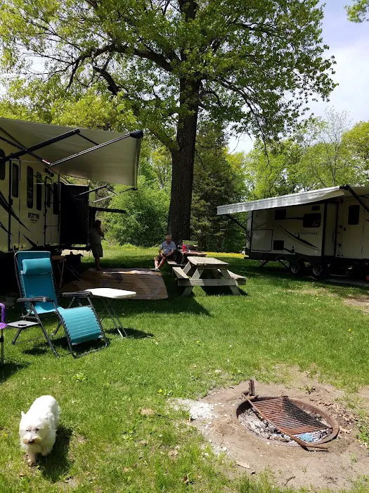 Allanson's Park Camping 9