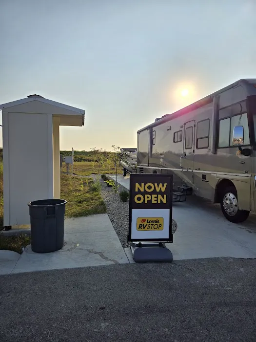 Love's RV Hookup 5