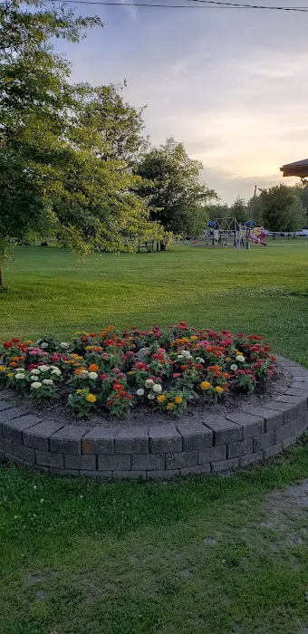 Pier-Lon Park 8
