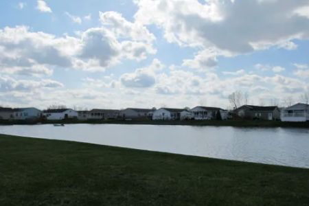 Pine Lakes Community