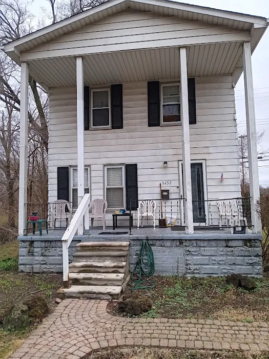 Pat's Trailer Court 1