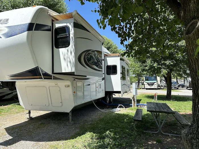 Clarksville RV Resort By Rjourney 2