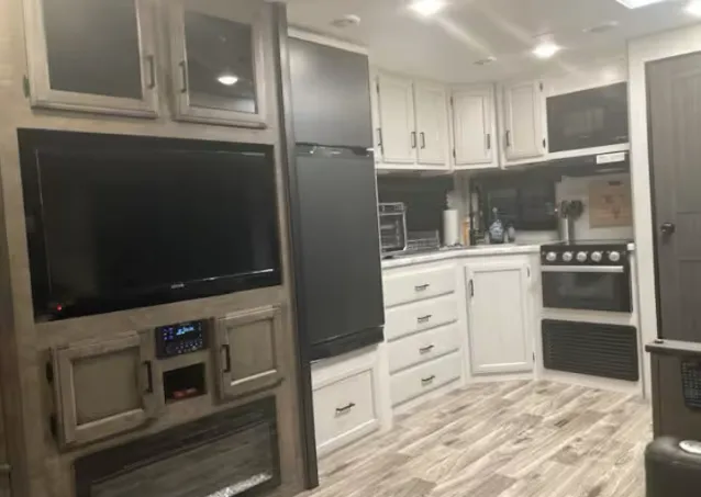 Kentucky Camper Stay 1