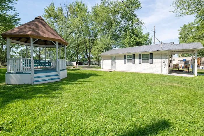 Red Maples Homes & RV Community 5
