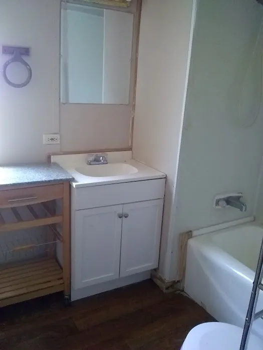 Sycamore Trailor Court 8