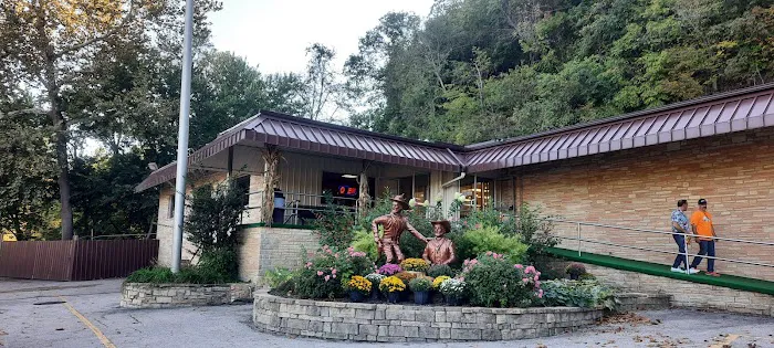 Meramec Caverns Natural Campground 2