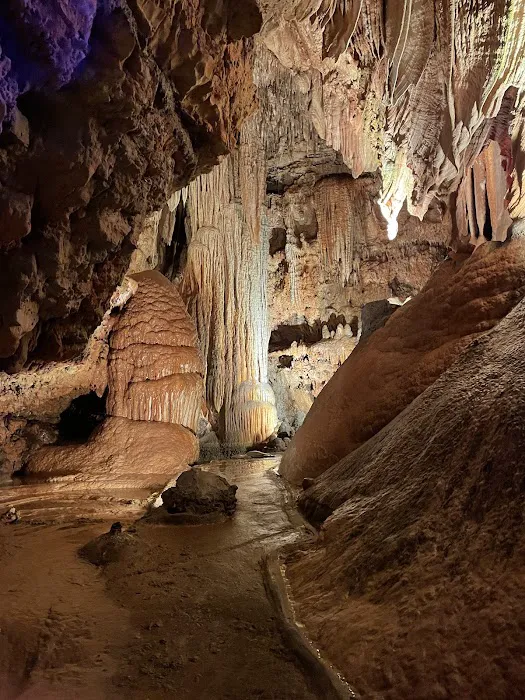 Meramec Caverns Natural Campground 5