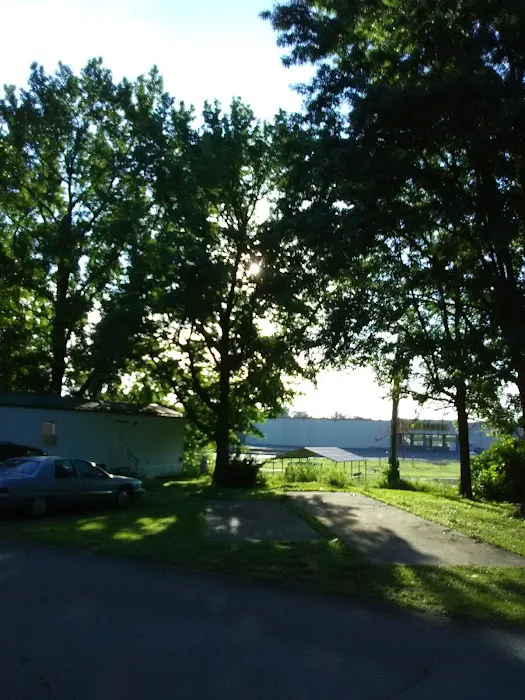 East Gate Trailer Court Inc 5