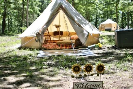 Hawks Bluff Campground and General Store