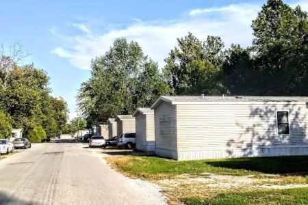 Town & Country Mobile Home