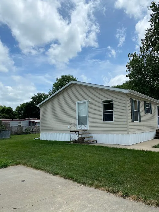 Sycamore Village 8