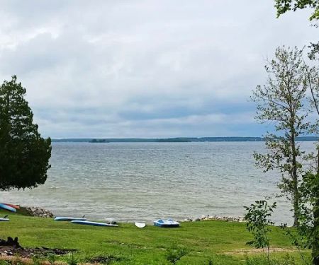Log Cabin Resort & Campground