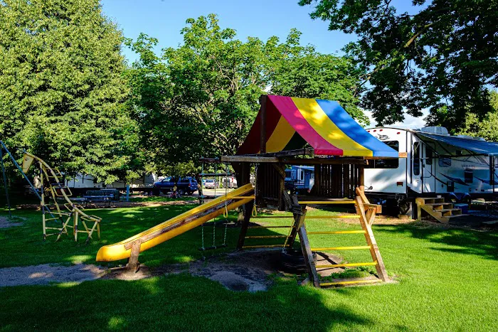 Town & Country RV Park and Campground 6