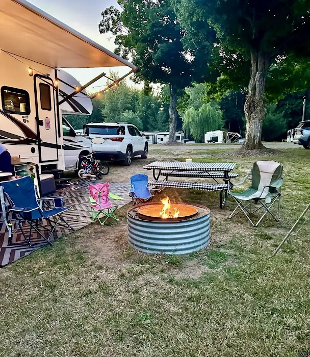 Camper's Haven Family Campground 10