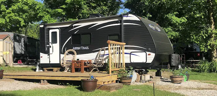 Maple Lakes Campgrounds 9