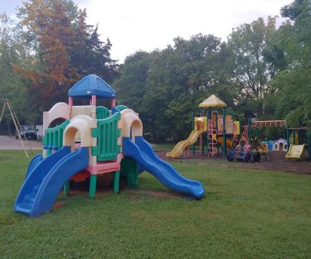 Elizabethtown Crossroads RV Park & Campgrounds - Getaway Retreats