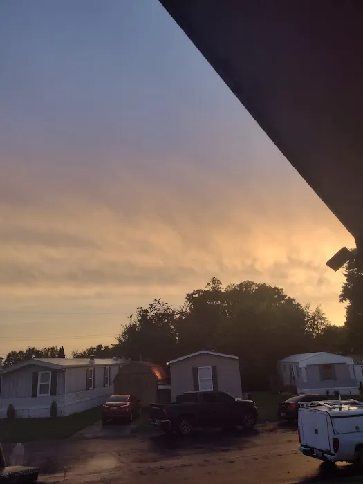 Suburban Pointe Mobile Home Park 8