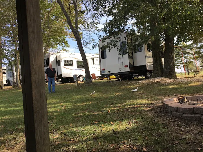 Little Ole Opry Campground 10
