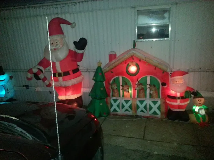 Ryan Manor 8