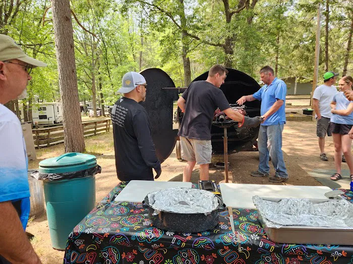 Bay Park Resort & Campground 10