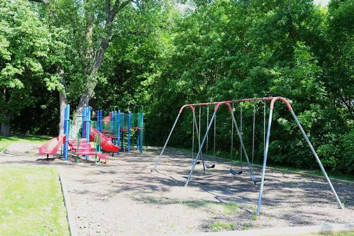Woodlund Mobile Home Park 10