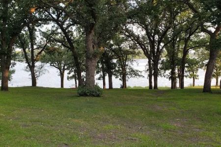 Lake Hanska County Park Campground