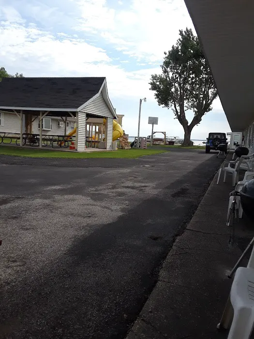 Poplars Resort & Campground 2
