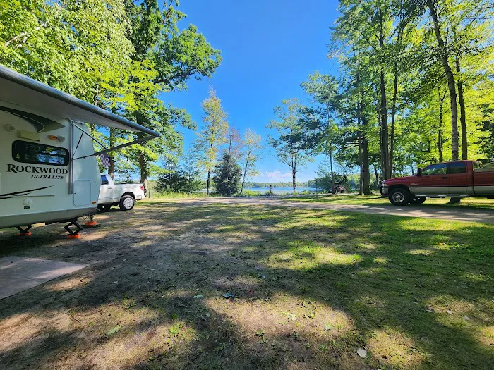 Warblers Cove Campground & RV Resorts 9